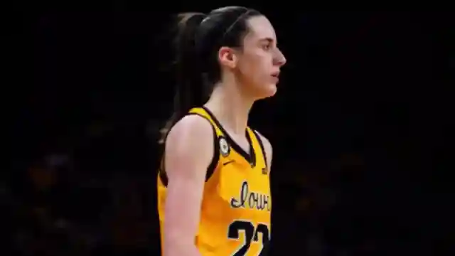 caitlyn-clark-transforming-womens-basketball-from-iowa-to-the-wnba
