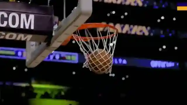 lebron-james-52-6m-player-option-decision-lakers-tension-championship-impact