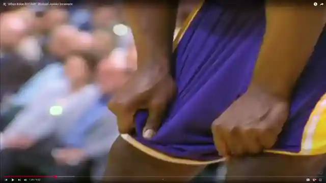 kobe-bryant-channeling-michael-jordan-in-the-2000-nba-finals