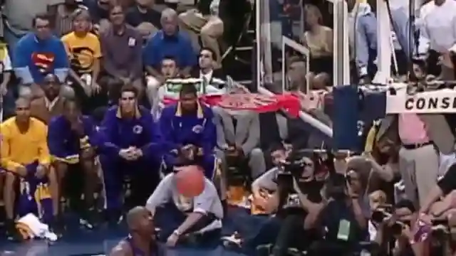kobe-bryant-channeling-michael-jordan-in-the-2000-nba-finals