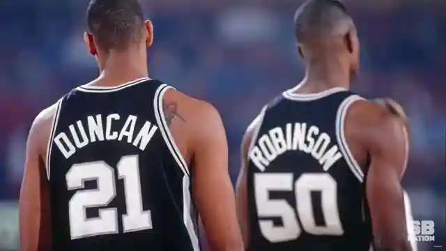the-shaq-and-robinson-rivalry-unveiling-a-decade-long-basketball-beef