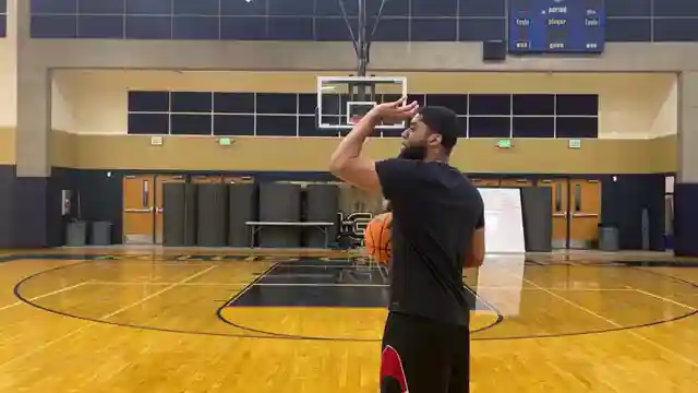 perfect-your-basketball-shooting-arc-hacks-and-drills