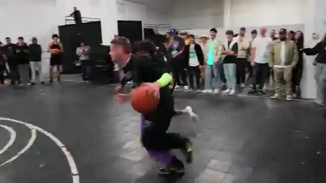 intense-street-ball-showdown-professor-live-at-fearless-la-church