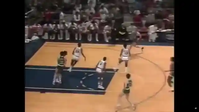 the-legend-of-larry-bird-unraveling-his-unique-basketball-skills