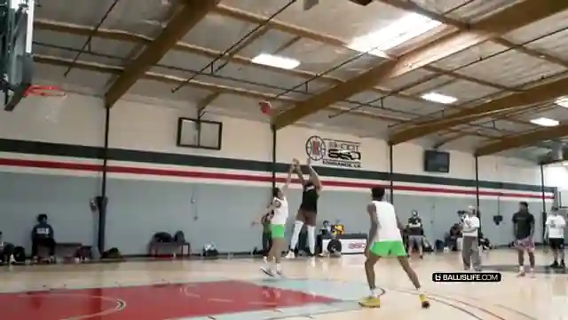 ballislife-showdown-intense-2v2-and-one-on-one-battles-unfold