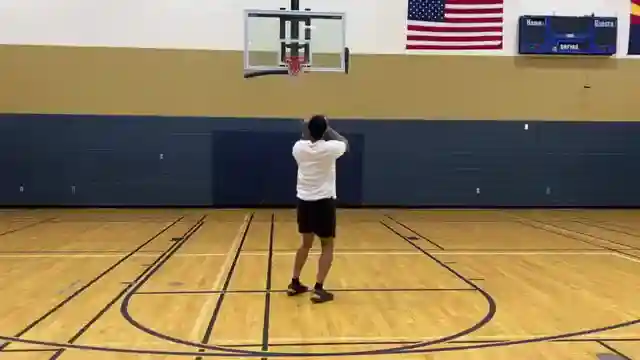 mastering-basketball-footwork-one-two-step-and-hop-guide