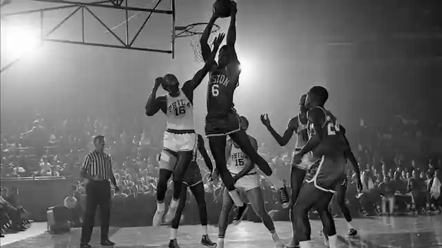 the-legacy-of-bill-russell-defensive-prowess-and-winning-record